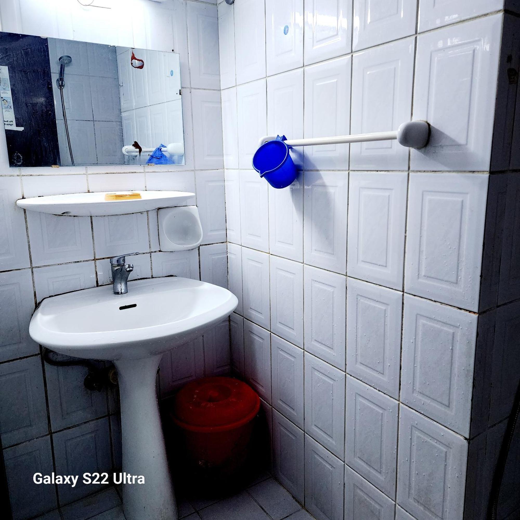 Daily Men Bed Space Apartment *